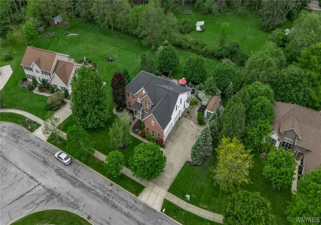 3rd image of 17 Nye Hill Rd, East Aurora, NY 14052 | MLS# B1685630