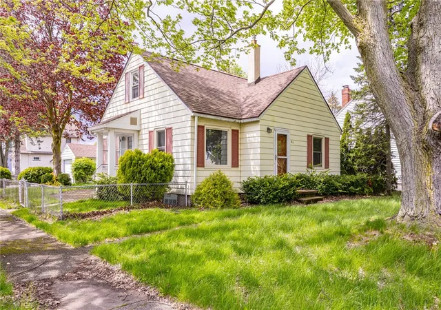 1st image of 617 Howard Rd, Gates, NY 14624 | MLS# R1678999