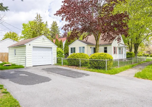 26th image of 617 Howard Rd, Gates, NY 14624 | MLS# R1678999