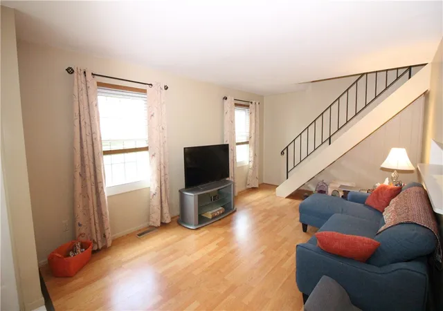 Homes for sale in Perinton, NY | 37 Heron Wy S, Perinton, NY 14450 | MLS# R1685479