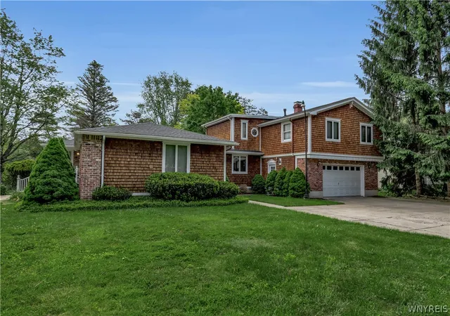 2nd image of 8165 Miles Rd, East Amherst, NY 14051 | MLS# B1686265