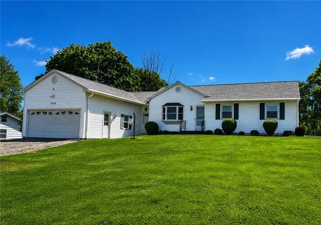 Homes for sale in Hamlin, NY | 1116 Walker Lake Ontario Rd Rd, Hamlin, NY 14468 | MLS# R1685646