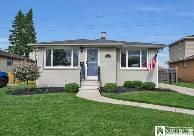 Photo 1 of Sale Pending at 78 Jane Dr, Buffalo, NY 14227 | MLS# R1686165 | Listing updated on 2026-06-09