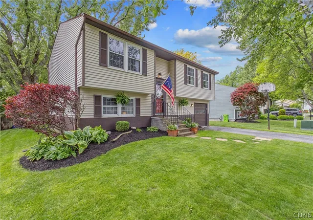 2nd image of 110 Rocky Rd, Salina, NY 13090 | MLS# S1686106
