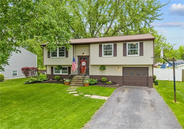 50th image of 110 Rocky Rd, Salina, NY 13090 | MLS# S1686106