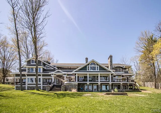 Homes for sale in Cazenovia, NY | 2964 West Lake Rd, Cazenovia, NY 13035 | MLS# S1685581