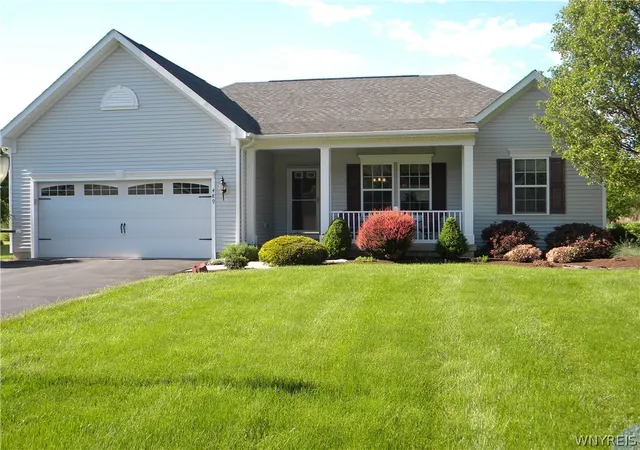 Homes for sale in Lewiston, NY | 489 Riverwalk Dr, Lewiston, NY 14174 | MLS# B1683560