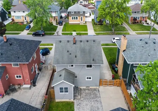 5th image of 65 Grayton Rd, Tonawanda, NY 14150 | MLS# B1685690