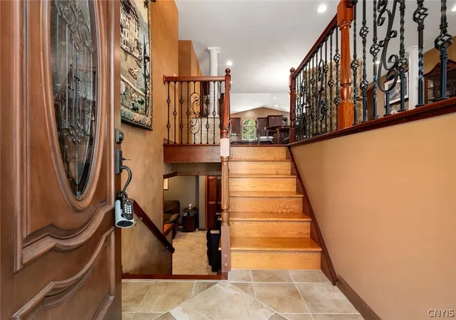Homes for sale in Kirkland, NY | 14 University Cir, Kirkland, NY 13323 | MLS# S1686189