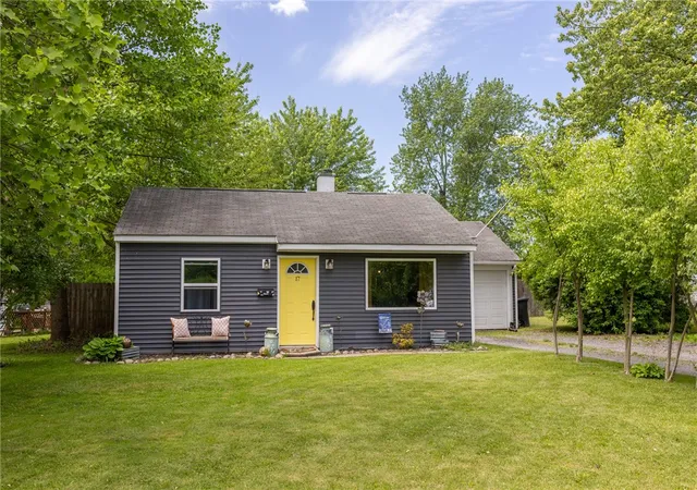 Homes for sale in Waterloo, NY | 17 Amherst Rd, Waterloo, NY 13165 | MLS# R1686151
