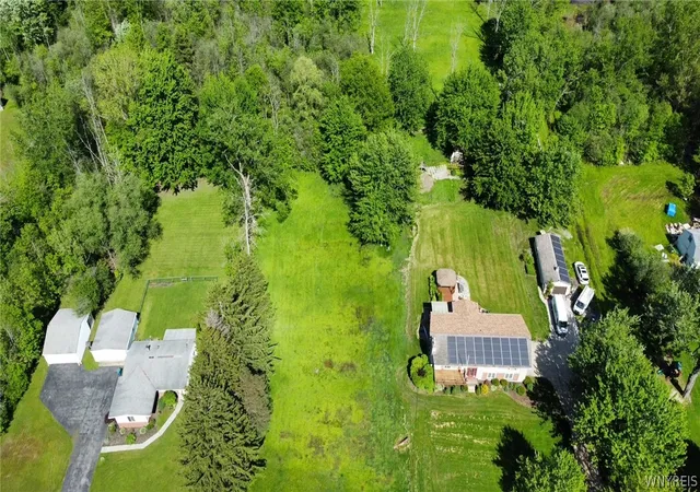 Homes for sale in Amherst, NY | 1325 New Rd, Amherst, NY 14228 | MLS# B1684700