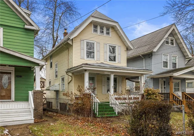 Photo 3 of Single family home for sale at 2436 Cleveland Ave, Niagara Falls, NY 14305 | MLS# B1686301 | Listing updated on 2026-07-15