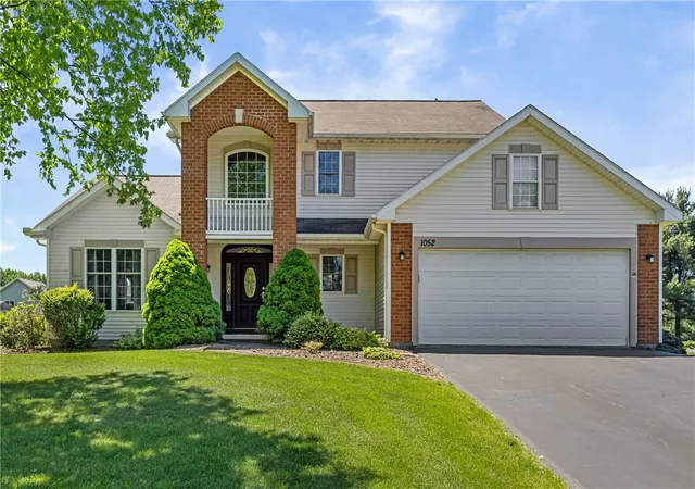 1st image of 1052 Hard Rock Rd, Webster, NY 14580 | MLS# R1686207