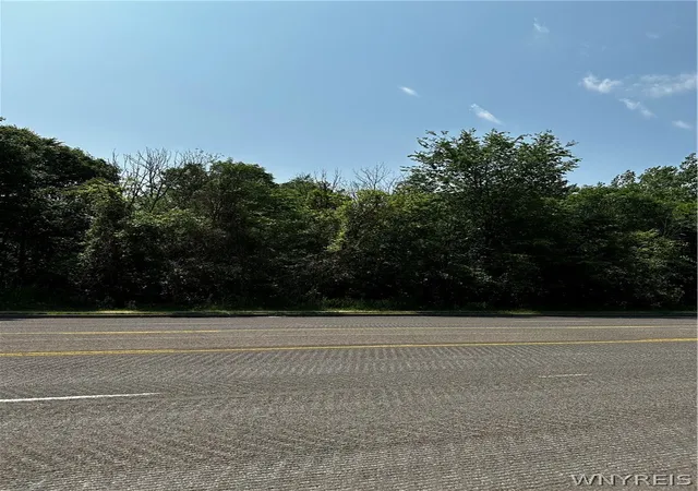 Homes for sale in Amherst, NY | 3350 Niagara Falls Blvd, Amherst, NY 14228 | MLS# B1686317