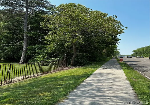 Homes for sale in Amherst, NY | 3350 Niagara Falls Blvd, Amherst, NY 14228 | MLS# B1686317