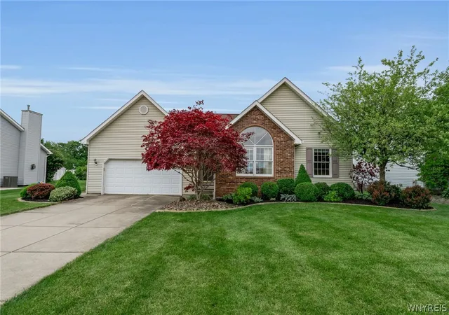 1st image of 2650 Patel Dr, Wheatfield, NY 14304 | MLS# B1685164
