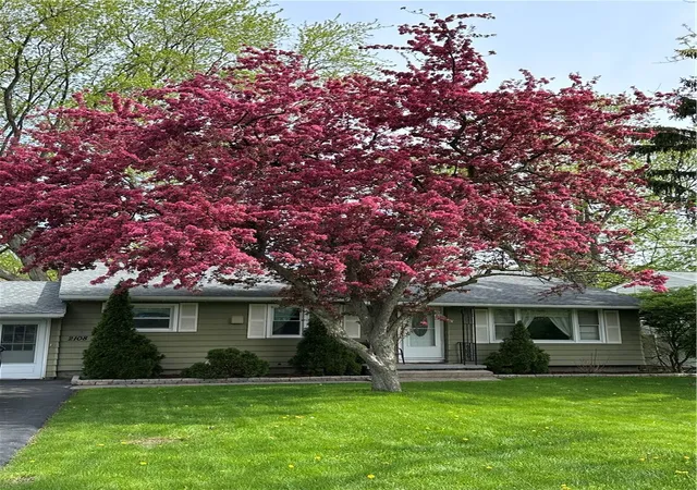 Homes for sale in Gates, NY | 2108 Spencerport Rd, Gates, NY 14606 | MLS# R1686325