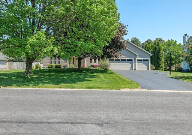2nd image of 396 Pineville Ln, Webster, NY 14580 | MLS# R1685389