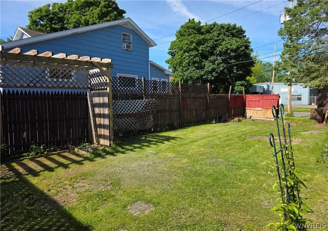 Homes for sale in Shelby, NY | 701 Genesee St, Shelby, NY 14103 | MLS# B1686130