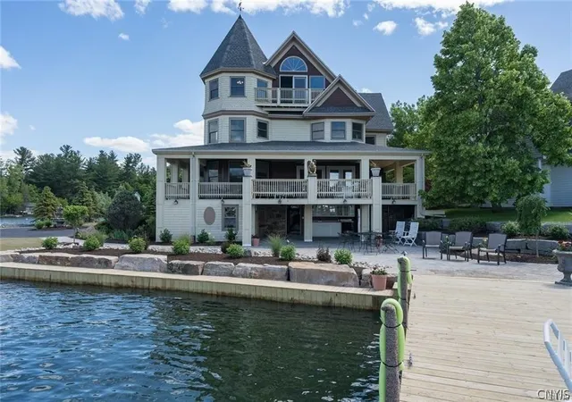 Homes for sale in Alexandria Bay, NY | 45989 Wade St, Alexandria Bay, NY 13607 | MLS# S1685382