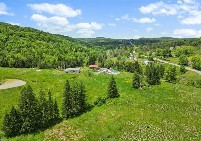 5th image of 539 State Route 38B, Endicott, NY 13760 | MLS# R1685050