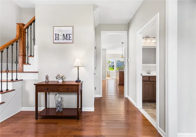 5th image of 56 Knightbridge Cir, Penfield, NY 14526 | MLS# R1681119