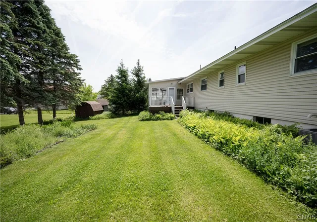 38th image of 812 Jeffrey St, Herkimer, NY 13350 | MLS# S1686350