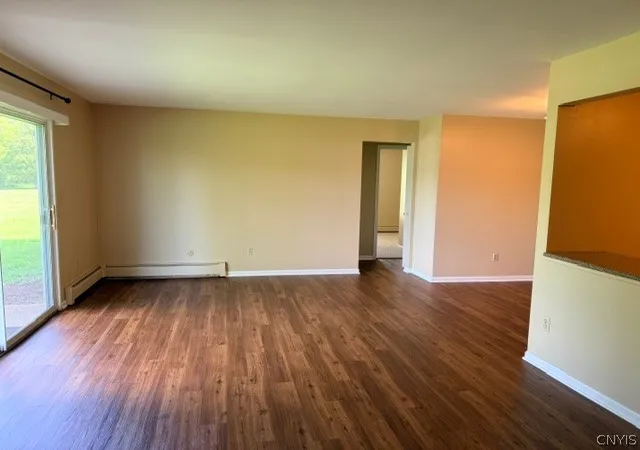 4th image of 7112 Apt #10 New Yorker Ave, Canastota, NY 13032 | MLS# S1686387