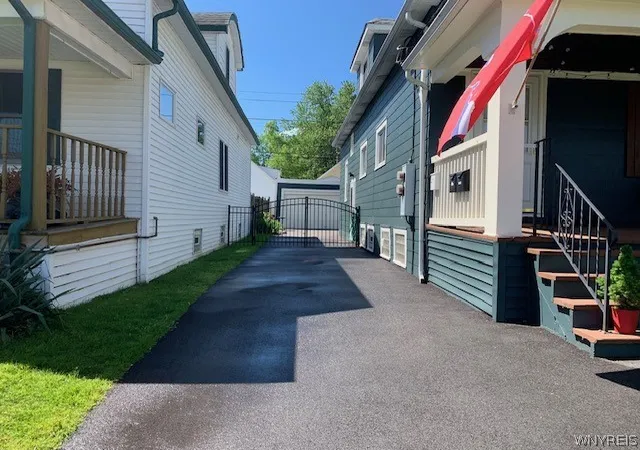 Homes for sale in Buffalo, NY | 77 Whitehall Ave, Buffalo, NY 14220 | MLS# B1686022