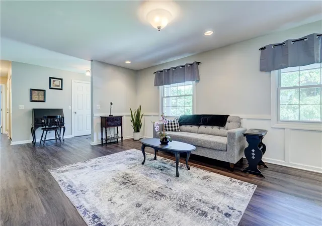 5th image of 17 Hilltop Dr, Pittsford, NY 14534 | MLS# R1685170