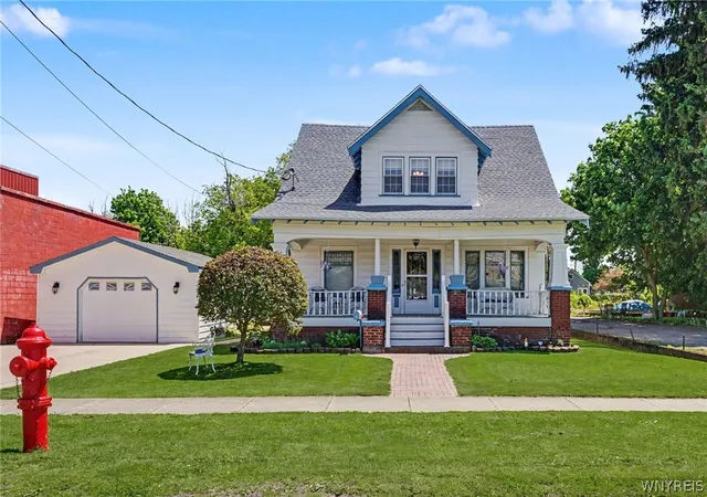 Homes for sale in Arcade, NY | 16 Prospect St, Arcade, NY 14009 | MLS# B1686149