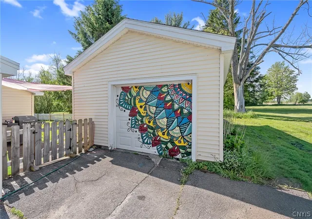 Photo 3 of Single family home for sale at 797 County Route 20, Oswego, NY 13126 | MLS# S1686185 | Listing updated on 2026-07-28