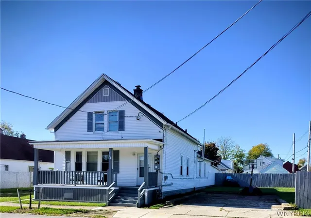 2nd image of 114 Lombard St, Buffalo, NY 14212 | MLS# B1686426