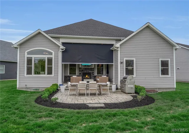 35th image of 5687 Creekwood Ct W, East Amherst, NY 14051 | MLS# B1685867