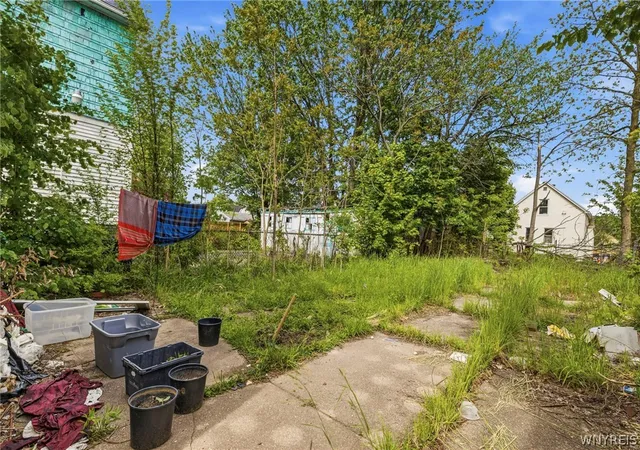 Listing Photo 2 - Condo for sale in building located at 45 Wyoming Ave, Buffalo, NY 14215 - Unit #
