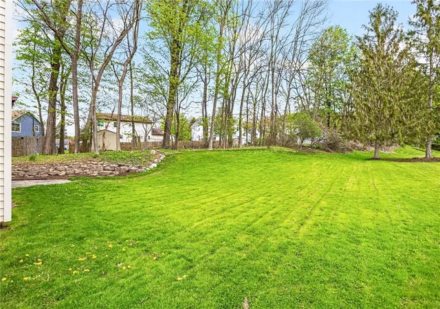 49th image of 4 Kerry Hill, Perinton, NY 14450 | MLS# R1685907