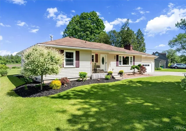 Homes for sale in Westmoreland, NY | 6388 Lower Lawrence St, Westmoreland, NY 13440 | MLS# S1686181