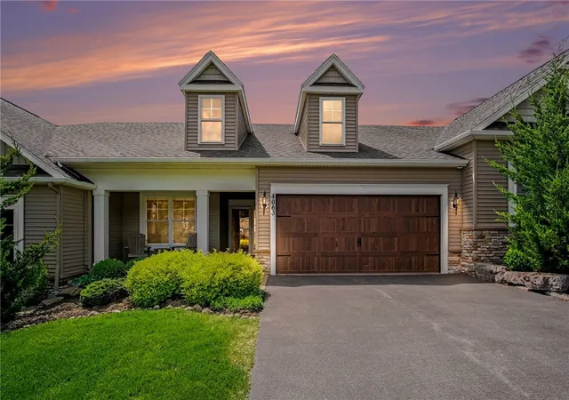 Homes for sale in Canandaigua, NY | 4063 St James Pkwy, Canandaigua, NY 14424 | MLS# R1686037