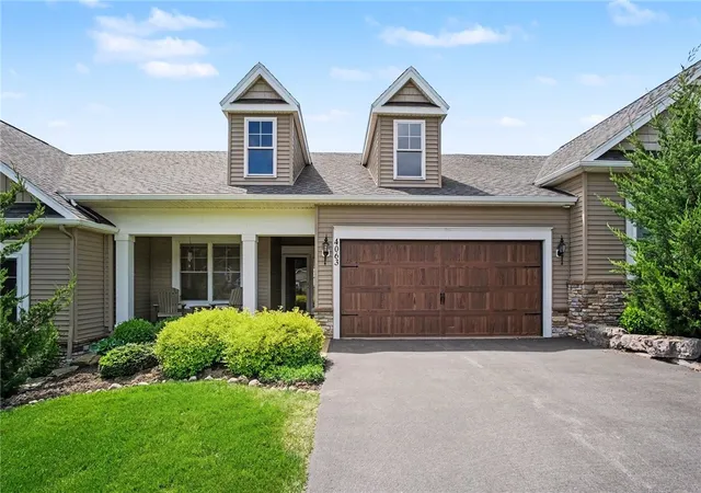 Homes for sale in Canandaigua, NY | 4063 St James Pkwy, Canandaigua, NY 14424 | MLS# R1686037