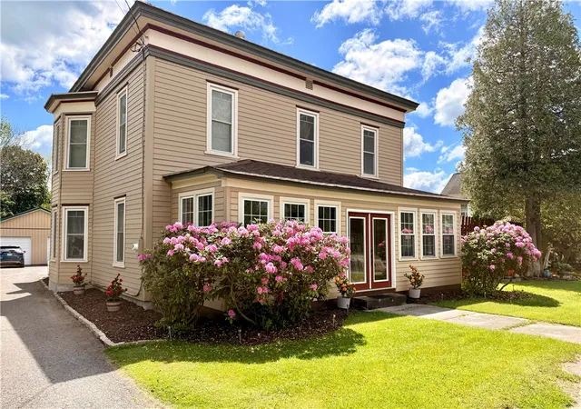 1st image of 5 Lake St, New Berlin, NY 13411 | MLS# R1686159