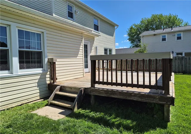 Homes for sale in Greece, NY | 11 Pebbleview Dr, Greece, NY 14612 | MLS# R1686496