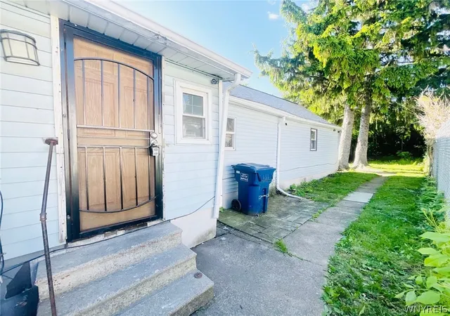 2nd image of 18 Olga Pl, Buffalo, NY 14206 | MLS# B1686555