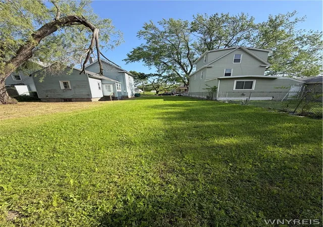 2nd image of 2322 Mackenna Ave, Niagara Falls, NY 14303 | MLS# B1682987