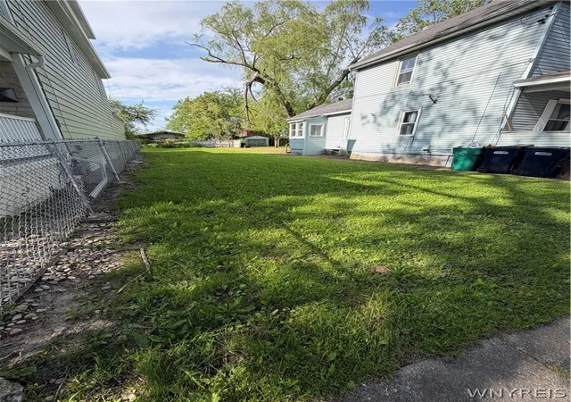 4th image of 2322 Mackenna Ave, Niagara Falls, NY 14303 | MLS# B1682987