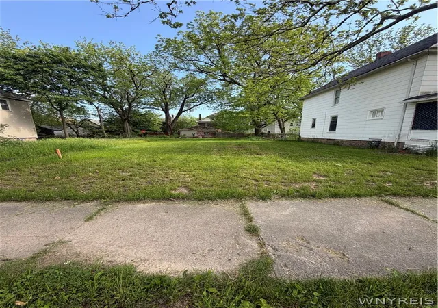 1st image of 1639 Weston Ave, Niagara Falls, NY 14305 | MLS# B1682976