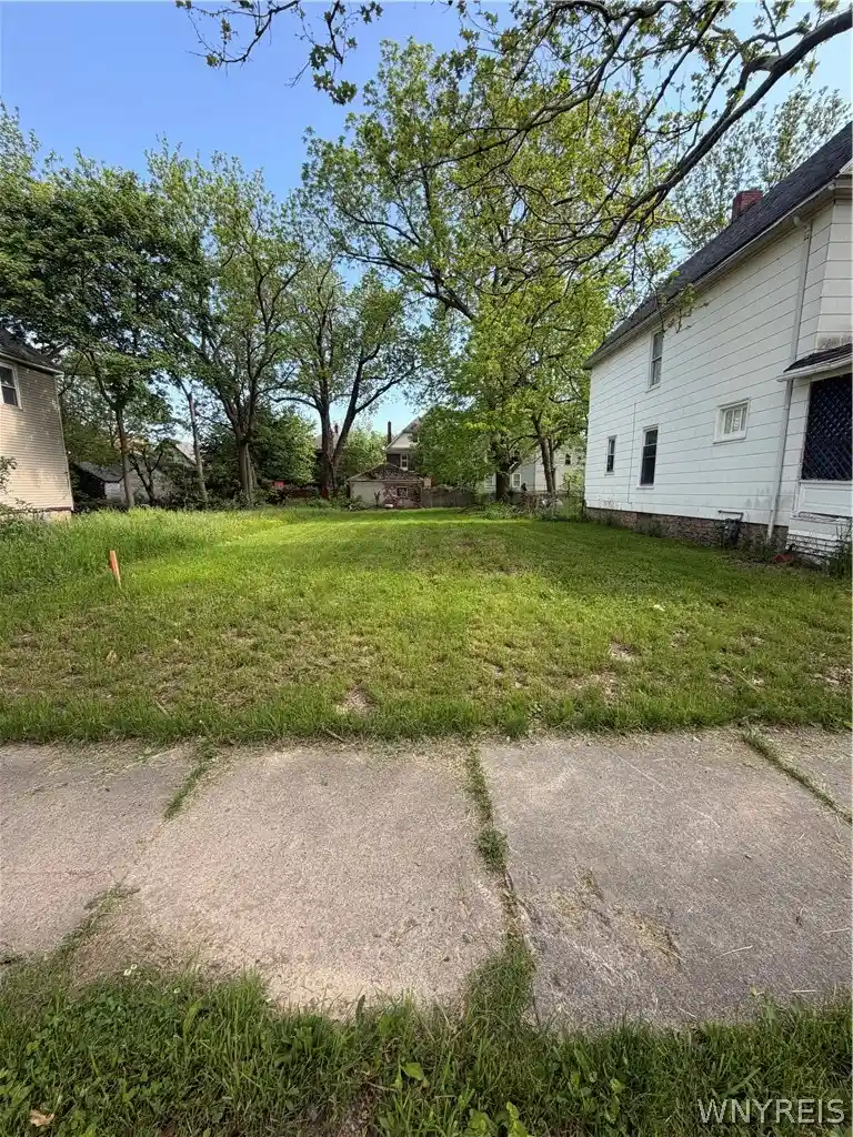 Photo 1 of Land for sale at 1639 Weston Ave, Niagara Falls, NY 14305 | MLS# B1682976 | Listing updated on 2026-09-02