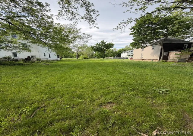 4th image of 1639 Weston Ave, Niagara Falls, NY 14305 | MLS# B1682976