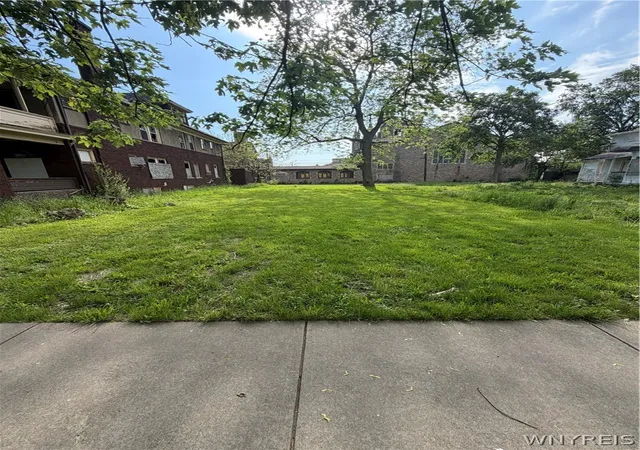 1st image of 736 8th St, Niagara Falls, NY 14301 | MLS# B1682781