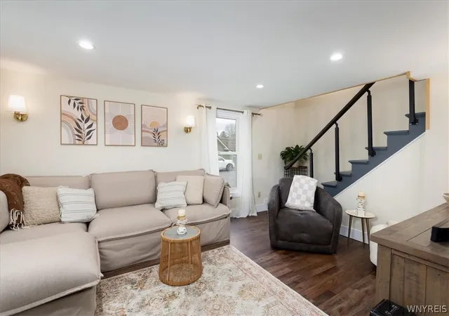 5th image of 953 Lawrence Ave, East Aurora, NY 14052 | MLS# B1686585