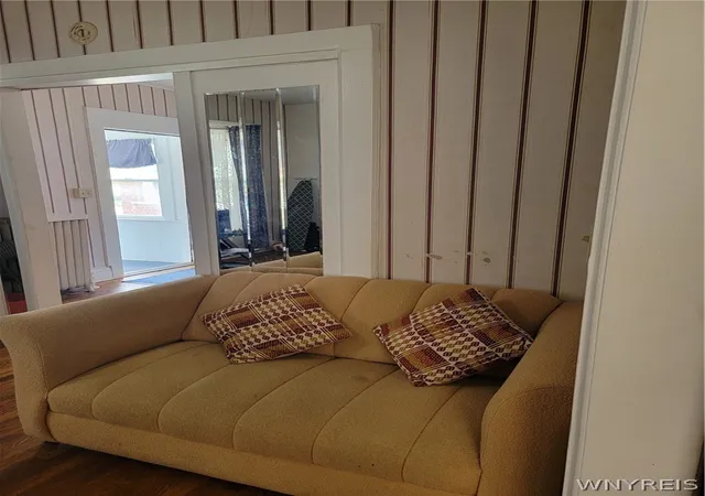 4th image of 139 Englewood Ave, Buffalo, NY 14214 | MLS# B1686437